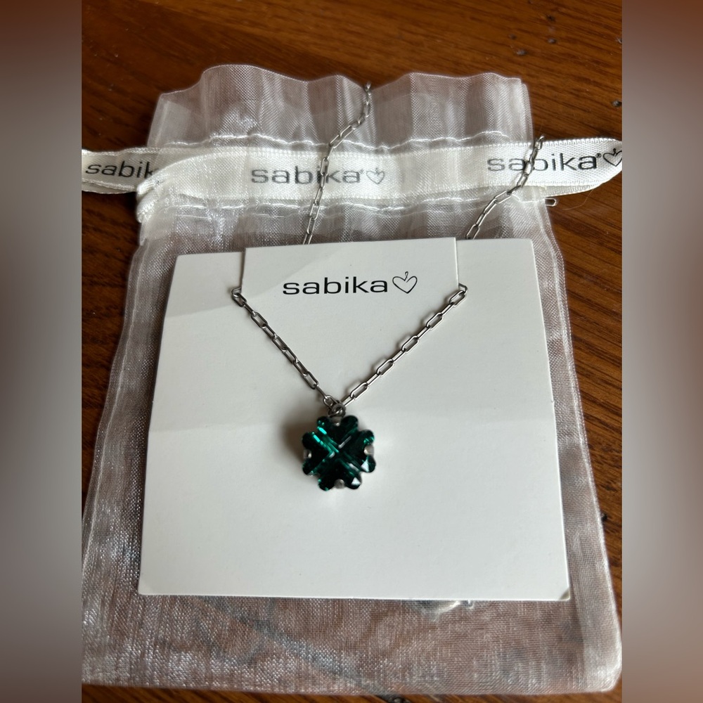Sabika Shamrock Necklace